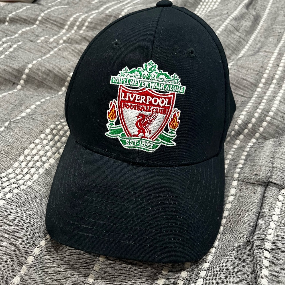 Liverpool Black Baseball Cap